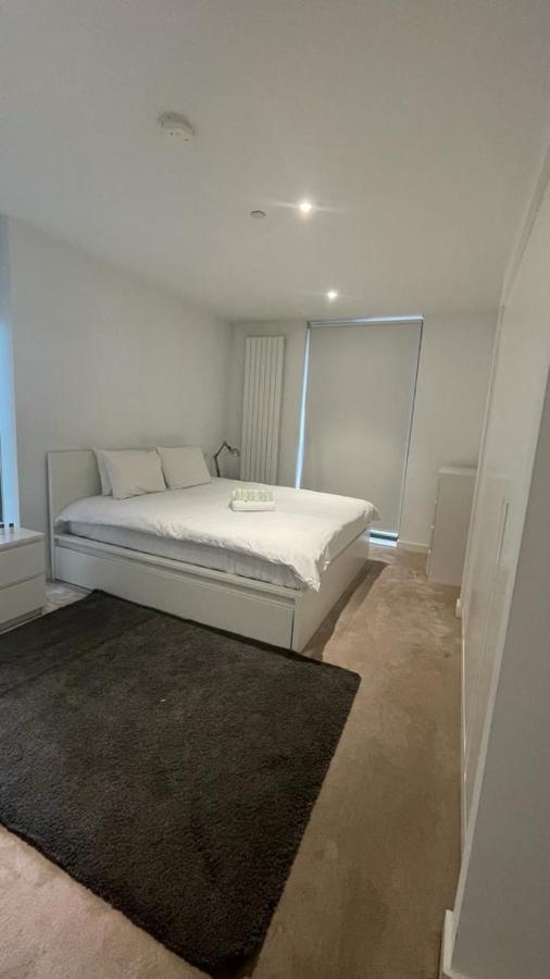 London Docklands Stays - One Bed Apartment Exterior photo